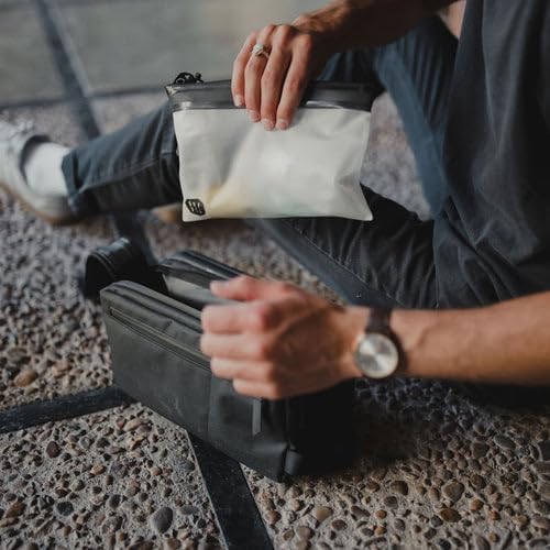 Gravel Hanging Toiletry Bag – Water-Resistant Dopp Kit - Image 7