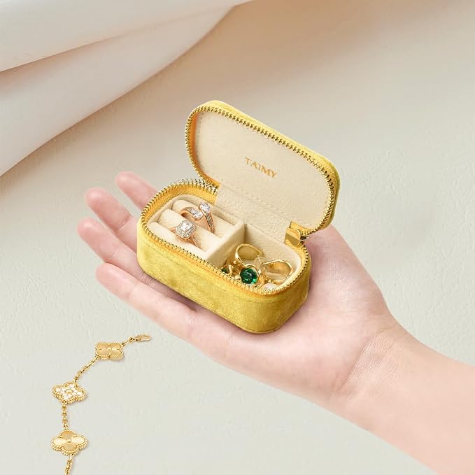 Small Travel Jewelry Case, Mini Tiny Plush Velvet Jewelry Box - Image 2