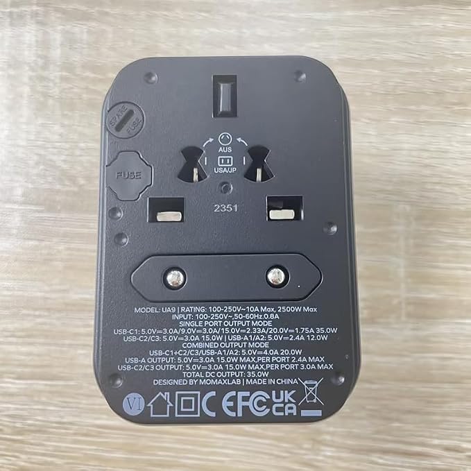 MOMAX Universal Travel Adapter, PD 35W Fast Charge International Power Adapter - Image 8