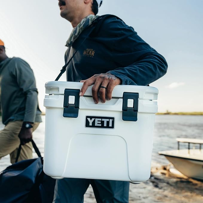 YETI Roadie 15 Hard Cooler - Image 4