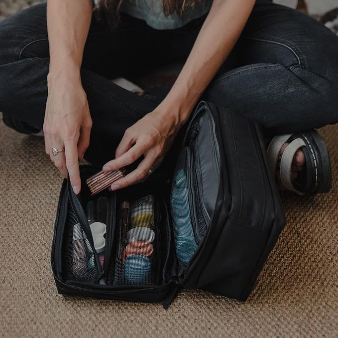 Gravel Hanging Toiletry Bag – Water-Resistant Dopp Kit - Image 8
