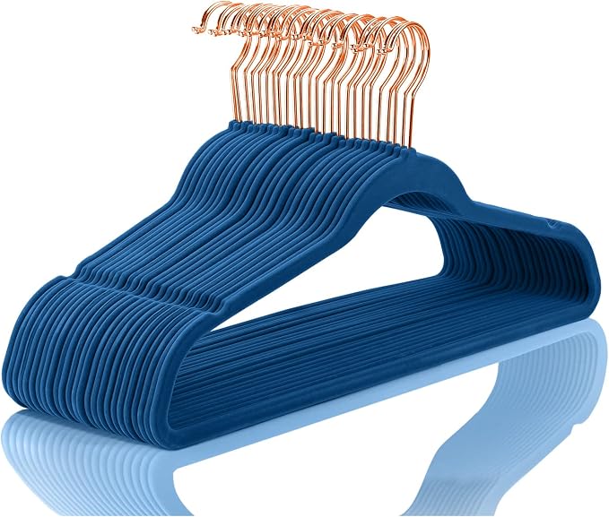 MIZGI Premium Velvet Hangers Heavy Duty by MIZGI