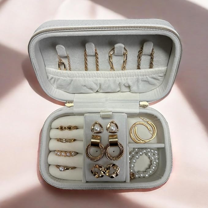 Small Jewelry Travel Case For Womens Small Rectangle PU Leather Jewelry Box - Image 8