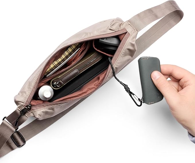 Bellroy Laneway Crescent Bag' - Image 3