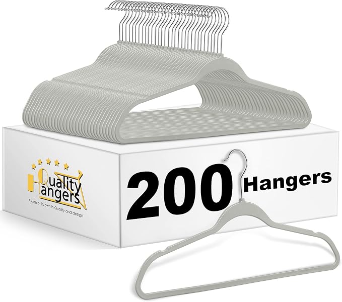 Quality Hangers Clothes 200 Pack by QualityHangers
