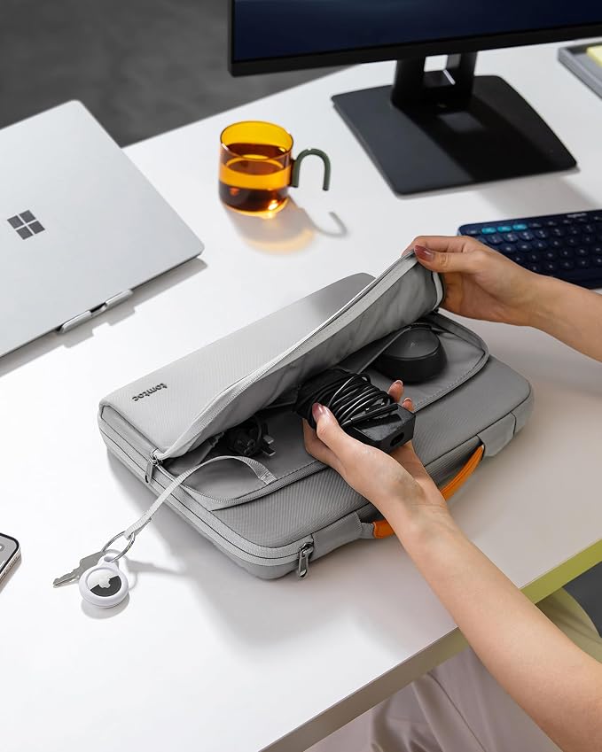 tomtoc 360° Protective Laptop Sleeve - Image 8