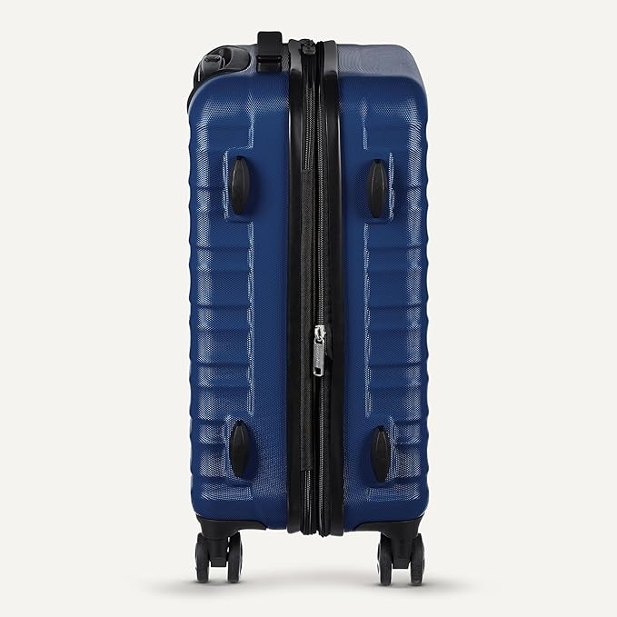 Amazon Basics 3-Piece Set, Hardshell Suitcases - Image 5