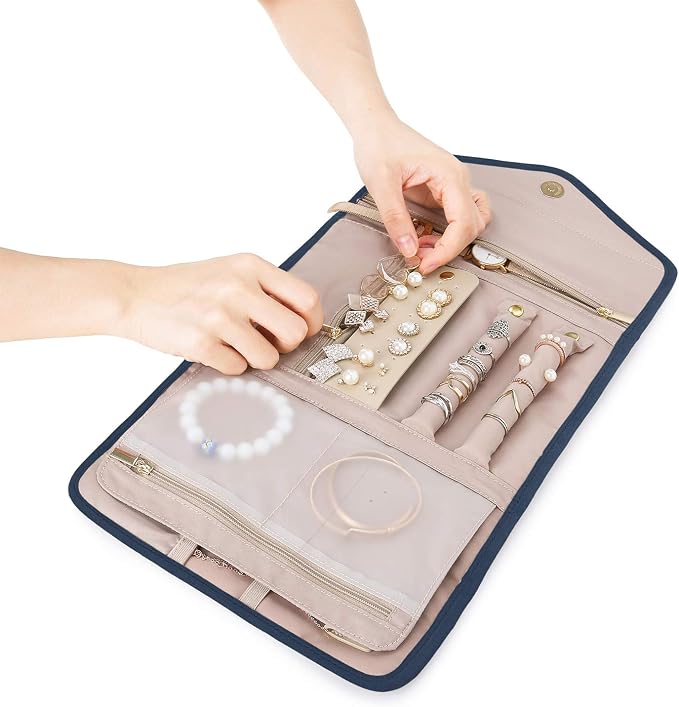 BAGSMART Travel Jewelry Organizer Roll Foldable Jewelry Case - Image 4