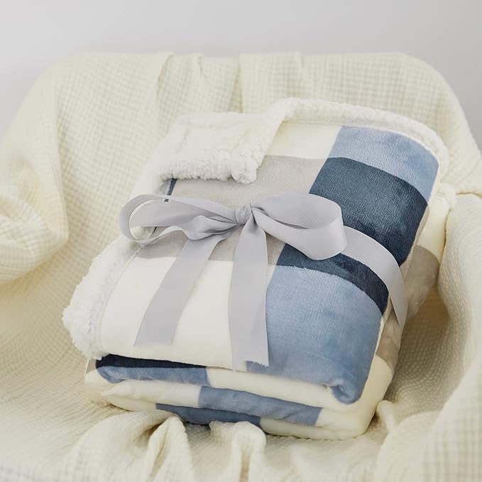 PU MEI 50"x60" Sherpa Fleece Blanket - Image 7