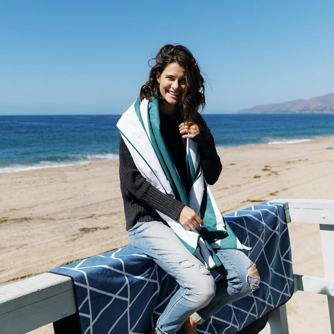 Laguna Beach Textile Co. Recycled Microfiber Quick Dry Beach Towel - Image 4
