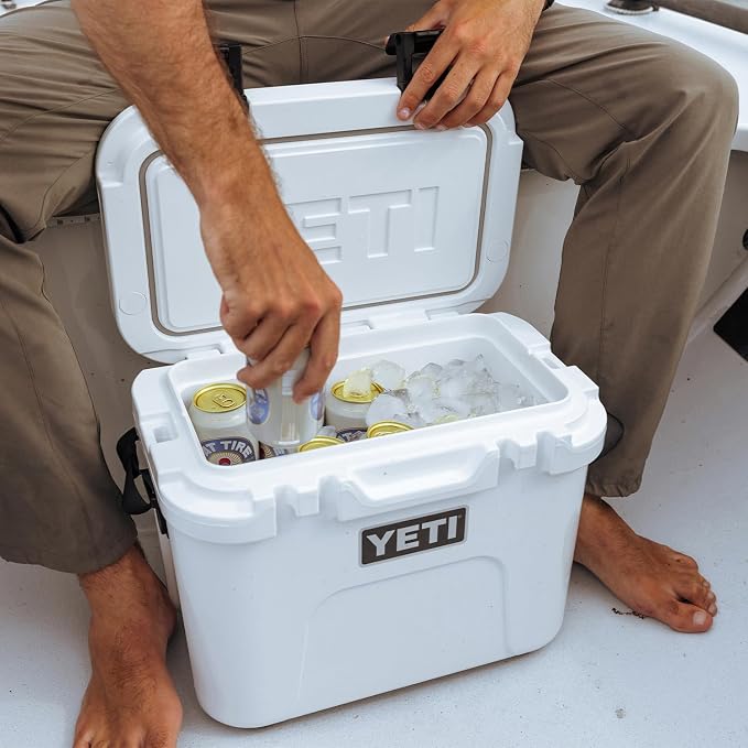 YETI Roadie 15 Hard Cooler - Image 7