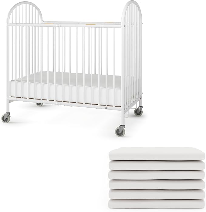 Foundations Pinnacle Folding Metal Hotel Crib and Sheet Bundle by FoundationsChildrensProducts