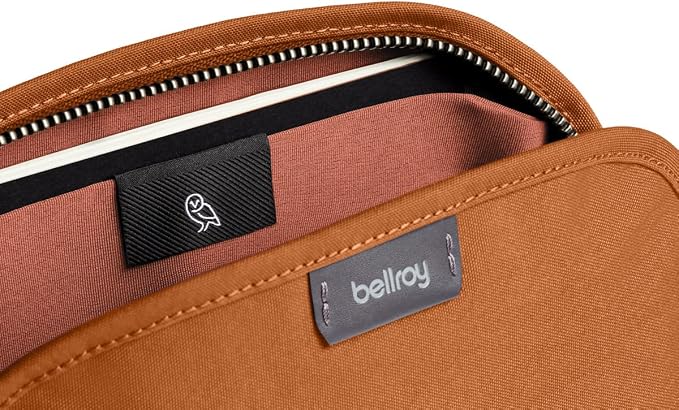 Bellroy Classic Pouch, Everyday kit, Leather and Woven Fabric - Image 4