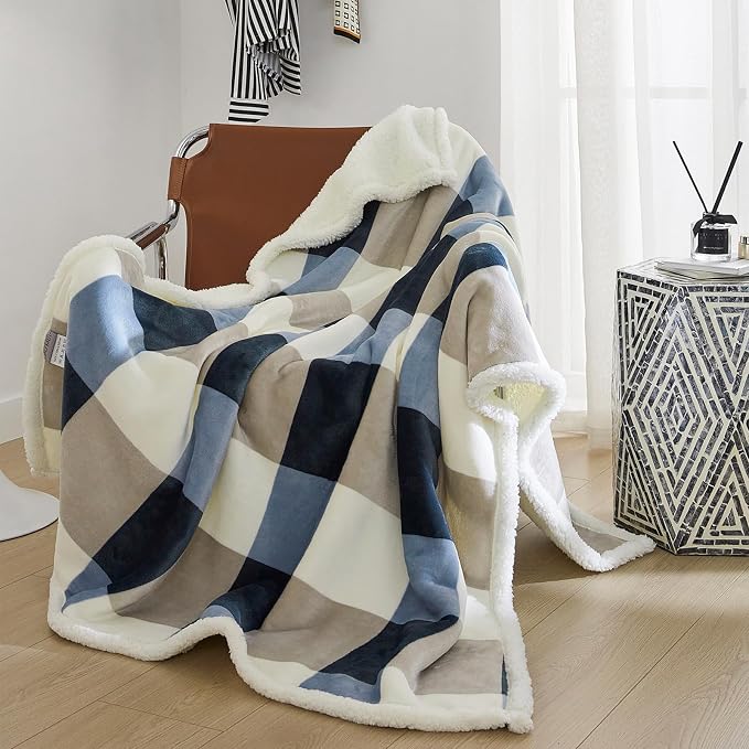 PU MEI 50"x60" Sherpa Fleece Blanket - Image 4