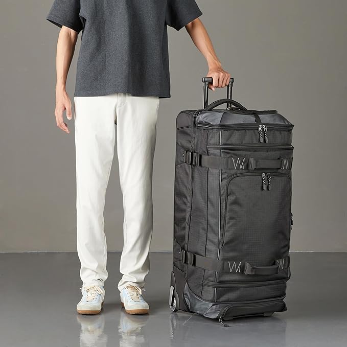 Amazon Basics 35-inch Large Rolling Duffle Bag - Image 5