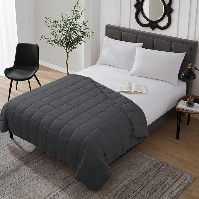 L'AGRATY Weighted Blanket - Image 2