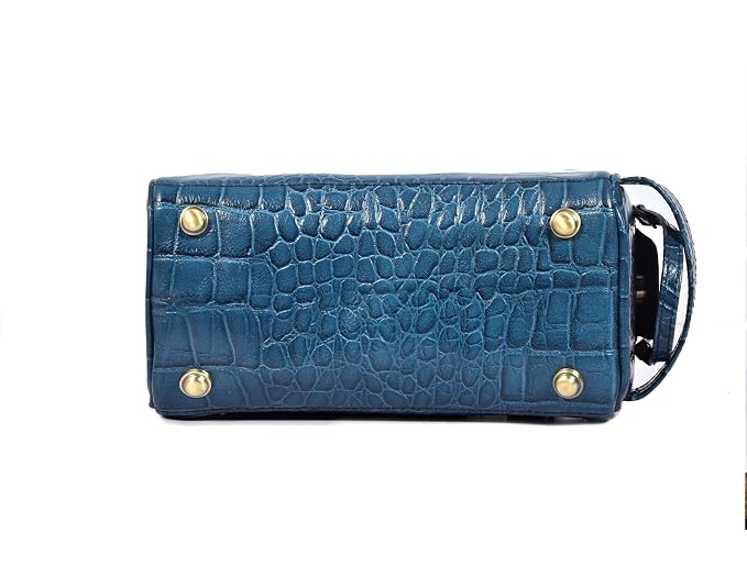 10" Premium Leather Toiletry Travel Pouch - Image 4
