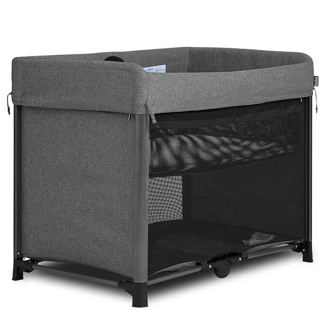 Evolur Zane Portable Playard – Foldable, Removable Mattress by Evolur